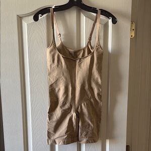 Flexees by Maidenform Nude Shapewear size L